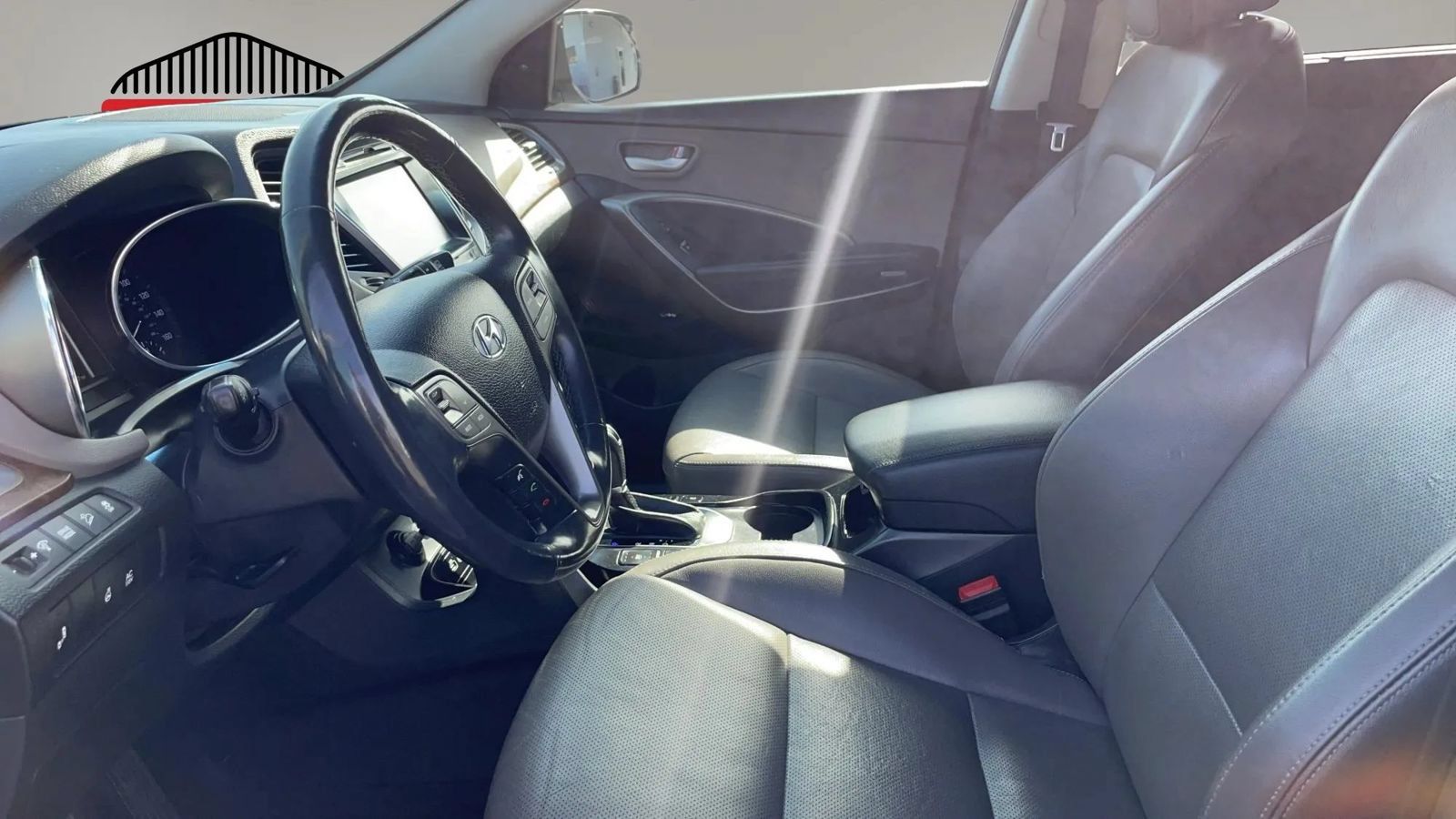 Used 2018 Hyundai Santa Fe FWD image 32