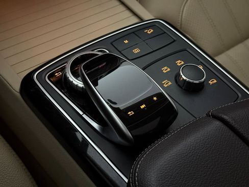 Used 2017 Mercedes-Benz GLE 350 4MATIC w/ Premium 1 Package image 37