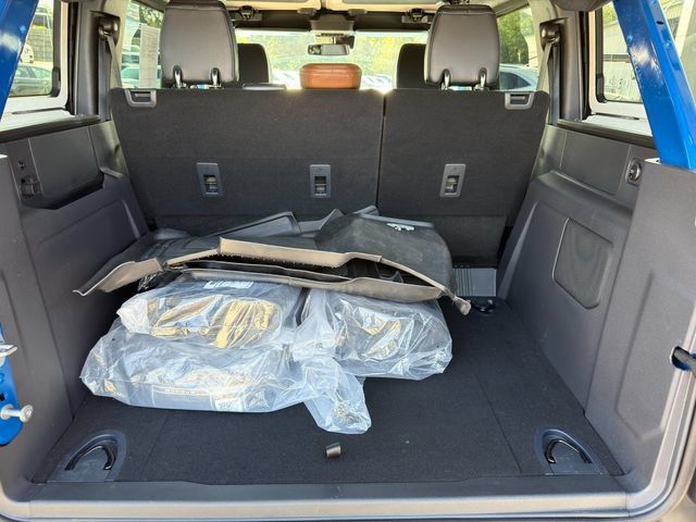 Used 2024 Ford Bronco Outer Banks AWD/4WD image 45