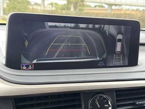 Used 2022 Lexus RX 350L 350L w/ Premium Package image 24