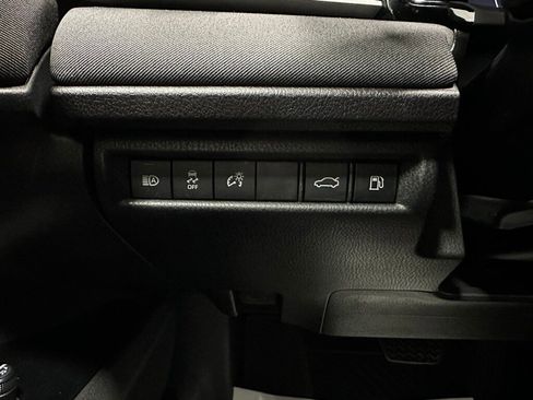 Used 2025 Toyota Camry LE image 17