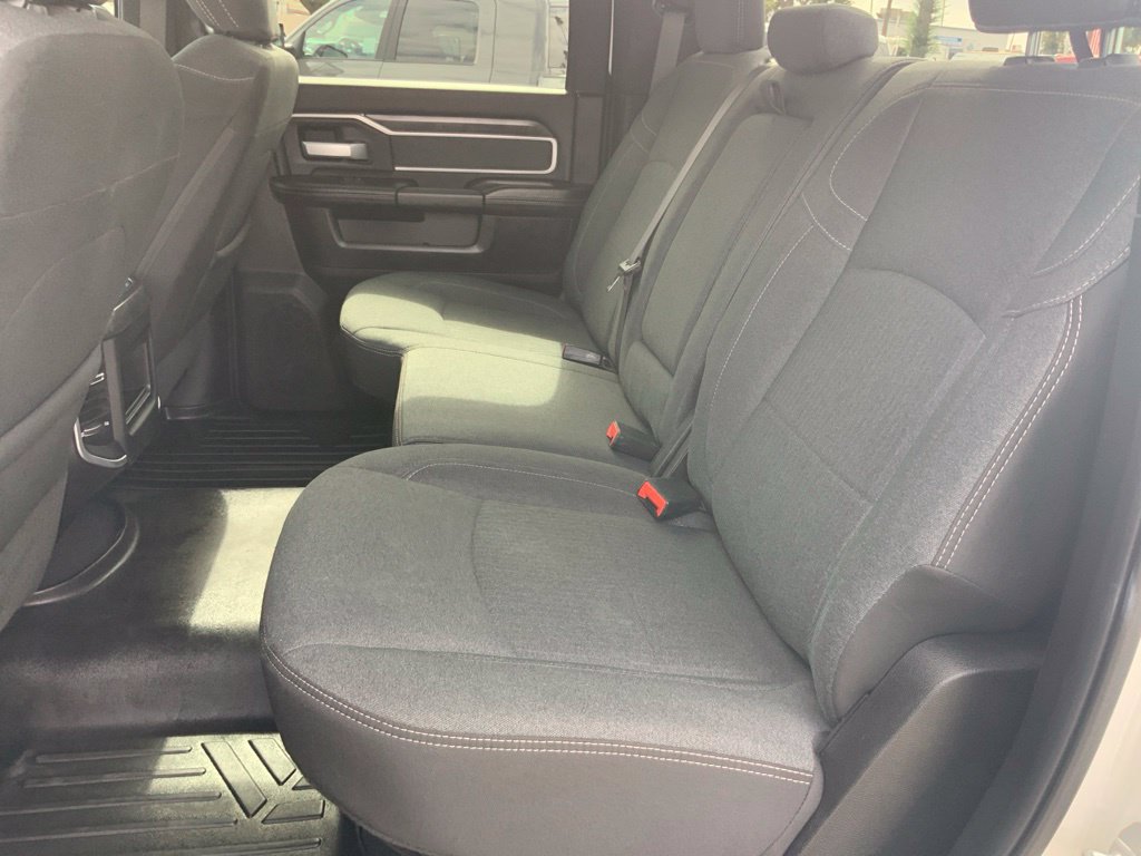 Certified 2020 RAM 2500 Big Horn w/ Night Edition AWD/4WD image 19