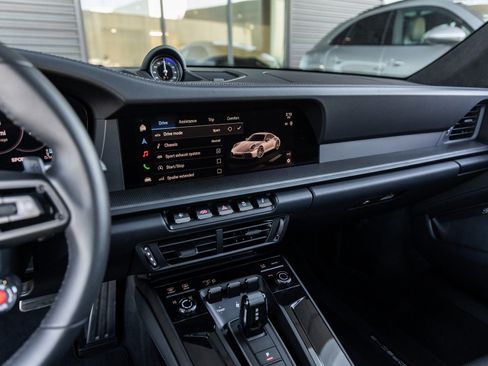 Used 2025 Porsche 911 Carrera GTS image 37