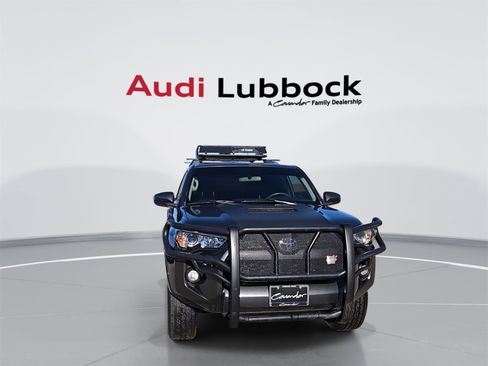 Used 2018 Toyota 4Runner SR5 image 2