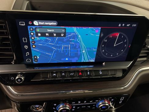 Used 2023 GMC Sierra 1500 SLT image 11