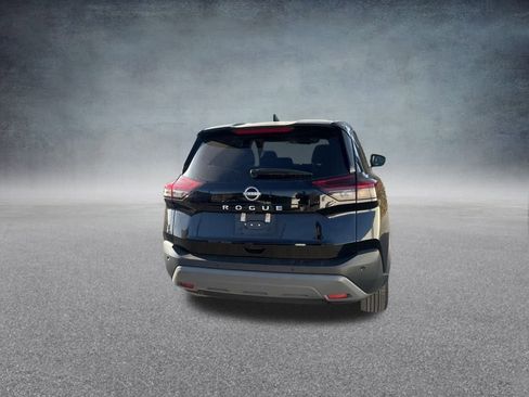 Used 2023 Nissan Rogue S image 36