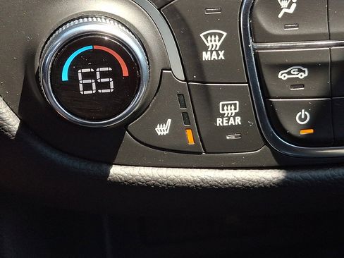Certified 2023 Chevrolet Equinox LT AWD/4WD image 25