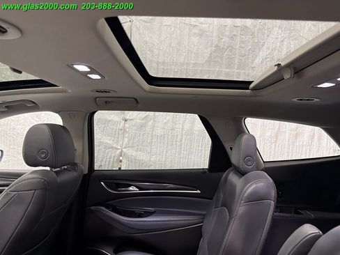 Used 2018 Buick Enclave Premium AWD/4WD image 12