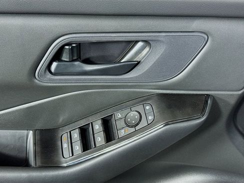 New 2026 Nissan Rogue S image 15