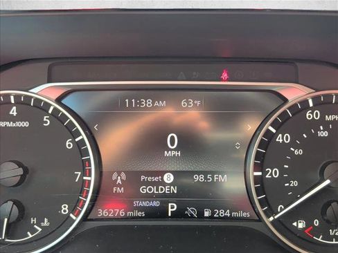 Used 2024 Nissan Pathfinder SV FWD image 12