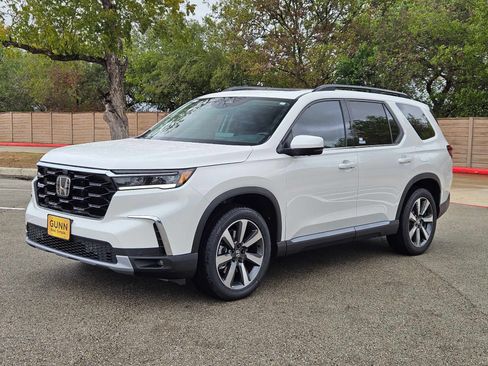 Used 2024 Honda Pilot Elite image 38