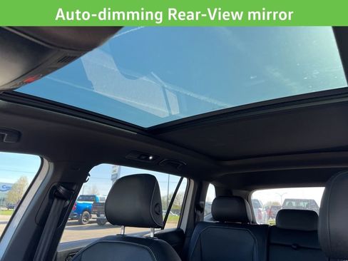 Used 2022 Volkswagen Tiguan SE R-Line AWD/4WD image 23