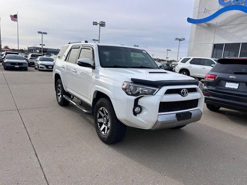 Used 2019 Toyota 4Runner TRD Off-Road Premium image 8