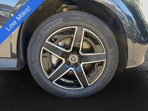 Certified 2026 Mercedes-Benz GLC 300 4MATIC image 9