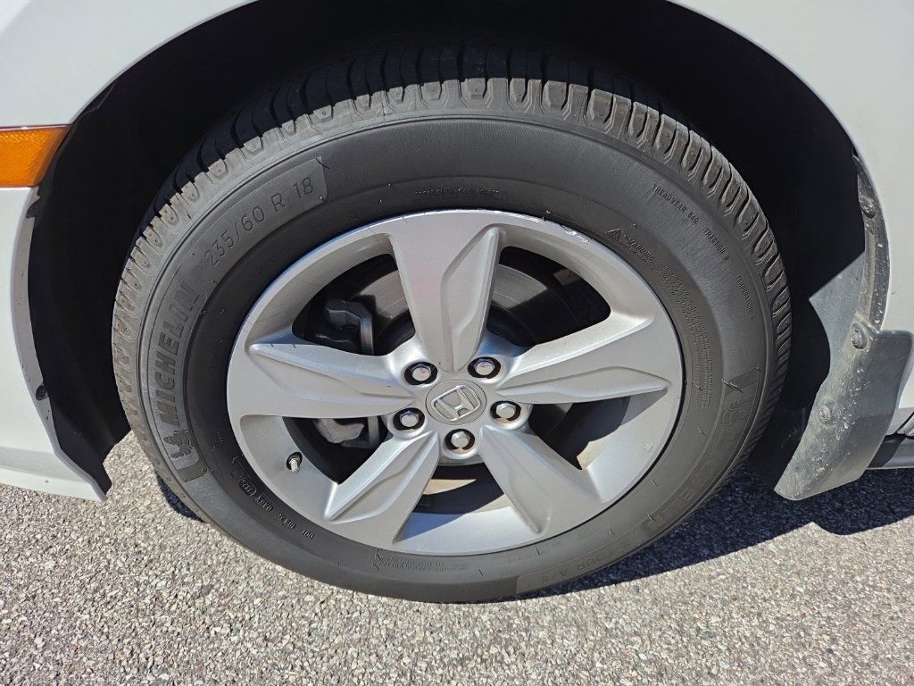 Used 2019 Honda Odyssey EX-L image 3