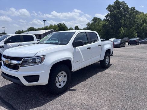 Used 2015 Chevrolet Colorado W/T w/ WT Convenience Package AWD/4WD image 1