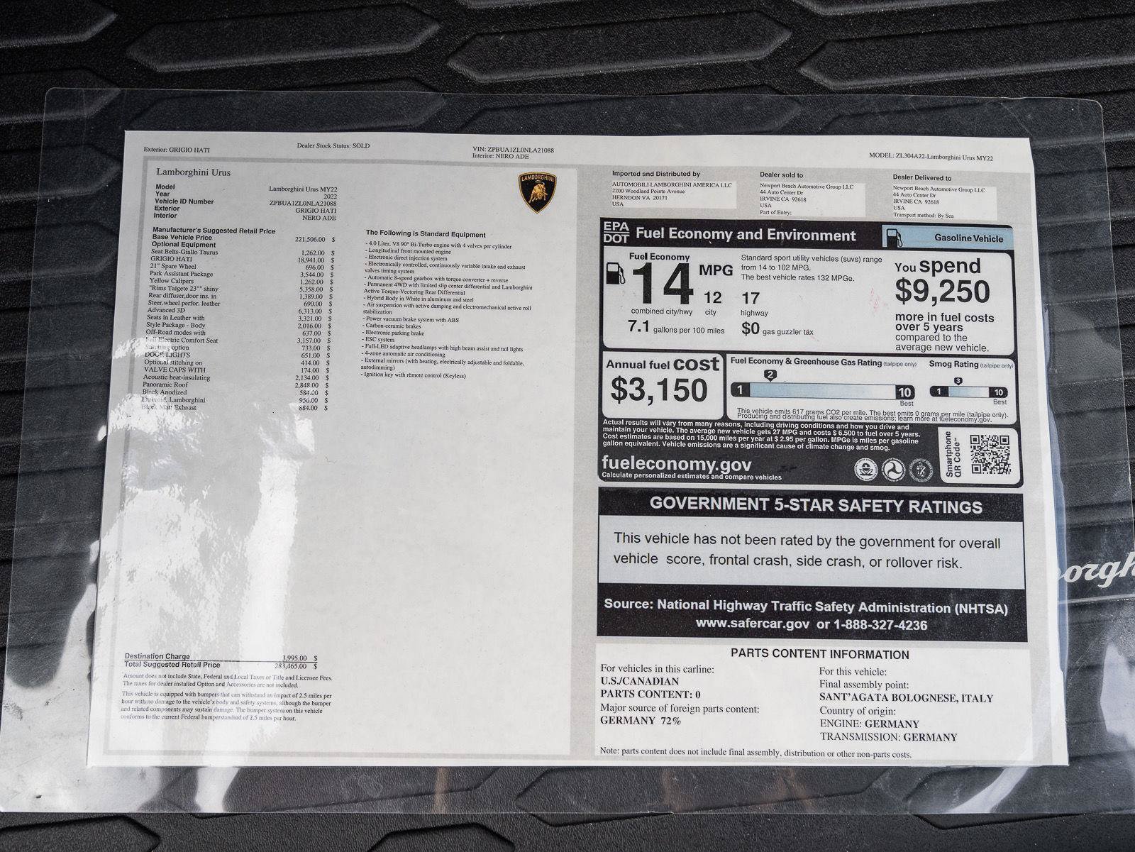 Used 2022 Lamborghini Urus AWD/4WD image 54