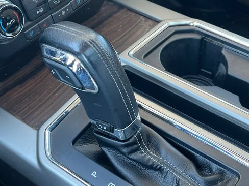 Used 2016 Ford F150 Lariat w/ Equipment Group 502A Luxury AWD/4WD image 22