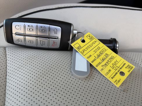 Used 2023 Genesis GV70 2.5T w/ Advanced Package image 32