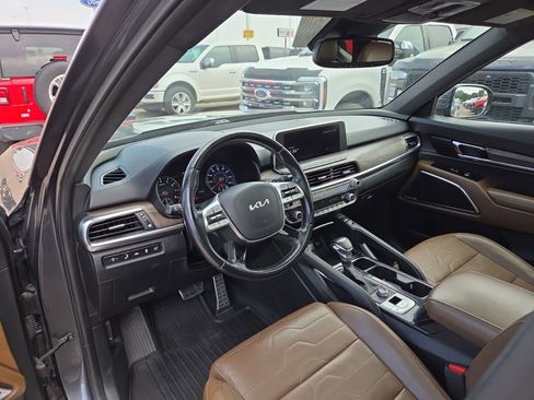 Used 2022 Kia Telluride SX w/ SX Prestige Package AWD/4WD image 24