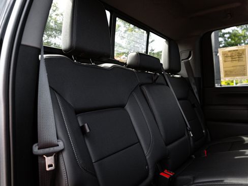 Used 2020 Chevrolet Silverado 2500 LTZ w/ LTZ Premium Package image 33