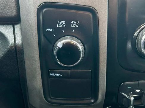 Used 2016 RAM 2500 Tradesman w/ Chrome Appearance Group image 21