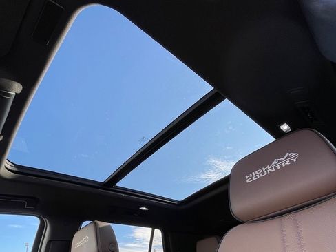 Used 2025 Chevrolet Tahoe High Country w/ LPO, Illumination Package image 21