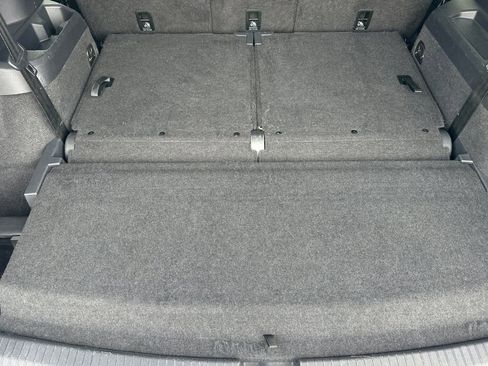 Certified 2023 Volkswagen Tiguan SE w/ Panoramic Sunroof Package image 16