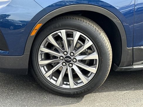 Used 2022 Chevrolet Blazer Premier image 45