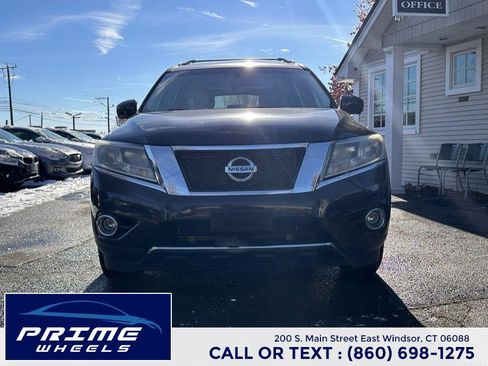 Used 2015 Nissan Pathfinder Platinum w/ Cargo Package image 2