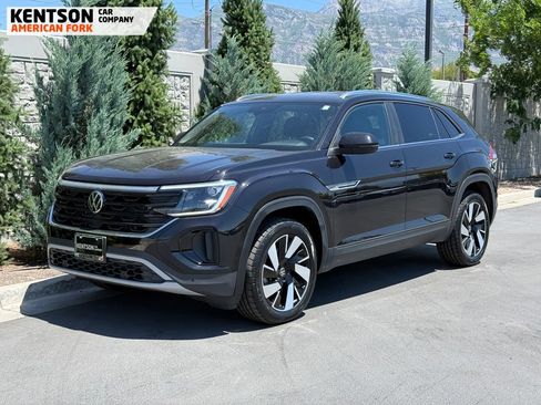 Used 2025 Volkswagen Atlas Cross Sport SE AWD/4WD image 3