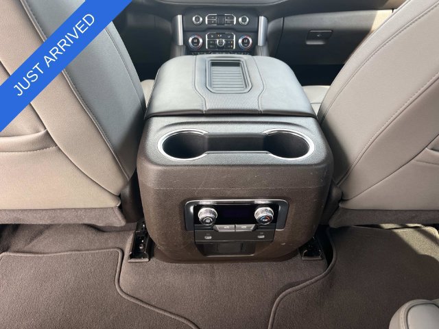 Used 2023 GMC Yukon XL SLT RWD image 17