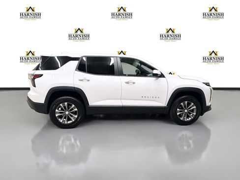 Used 2025 Chevrolet Equinox LT FWD image 4