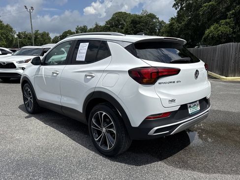 Used 2023 Buick Encore GX Select FWD image 3