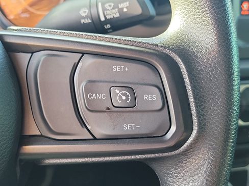 Used 2022 Jeep Gladiator Sport image 28