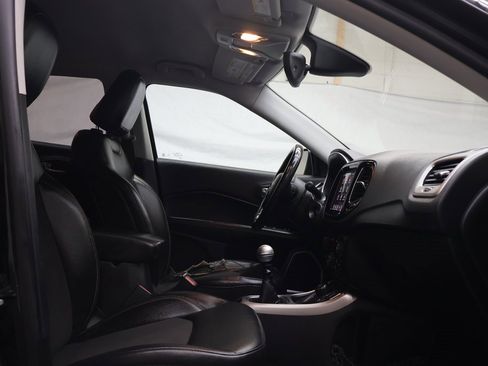 Used 2018 Jeep Compass Latitude w/ Popular Equipment Group image 10