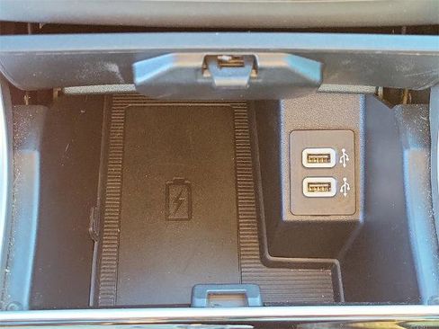 Certified 2020 Ford Edge ST-Line image 31