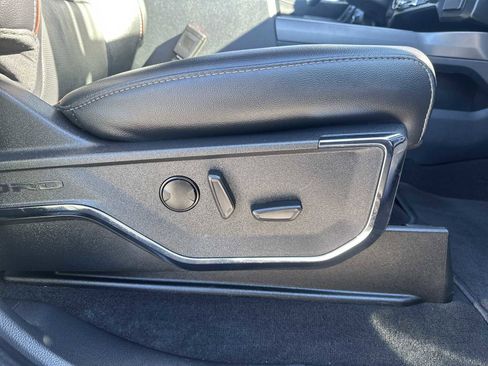 Used 2024 Ford F350 Lariat w/ Lariat Ultimate Package image 35