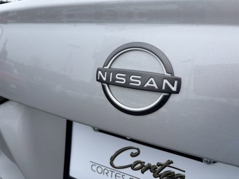 Used 2023 Nissan Versa SV FWD image 10