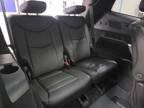 Certified 2021 Cadillac XT6 Premium Luxury AWD/4WD image 12