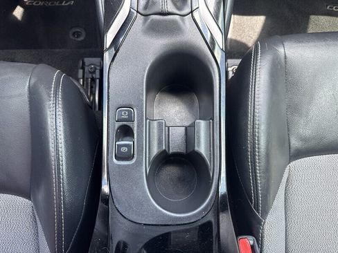 Used 2023 Toyota Corolla XSE FWD image 25