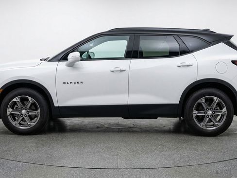 Used 2025 Chevrolet Blazer LT image 5