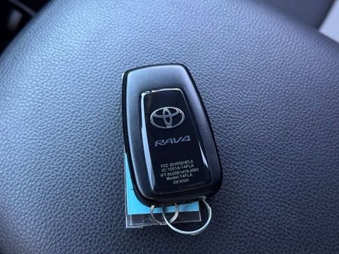 Used 2024 Toyota RAV4 XLE image 25