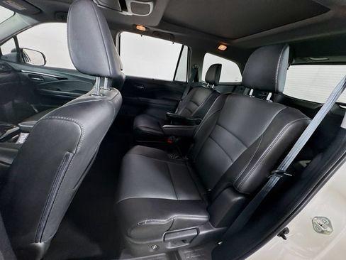 Used 2019 Honda Pilot Elite image 18