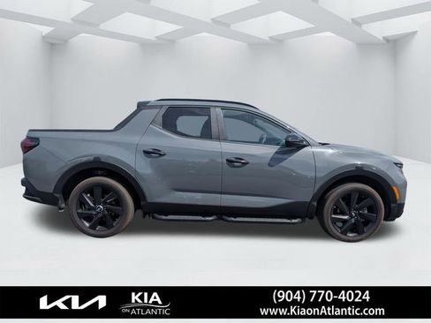 Used 2023 Hyundai Santa Cruz Night image 2