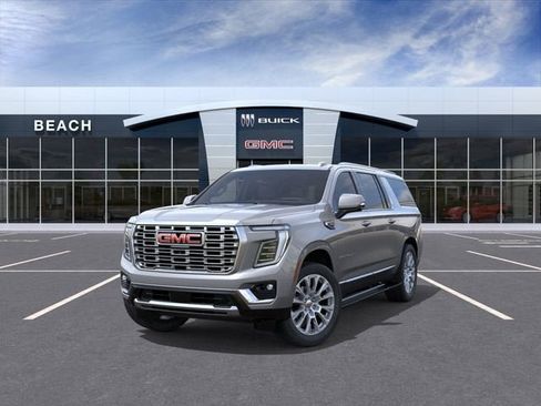 New 2026 GMC Yukon XL Denali w/ Denali Reserve Package AWD/4WD image 8