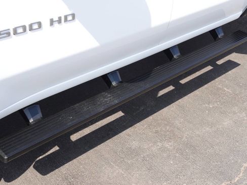 Used 2025 Chevrolet Silverado 2500 Custom w/ Custom Convenience Package image 9