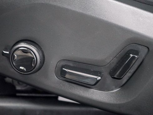 Used 2020 Volvo XC60 T8 Inscription w/ Protection Package Premier image 28