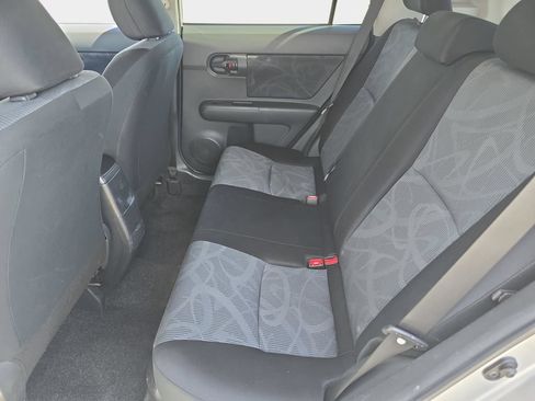 Used 2012 Scion xB FWD image 16