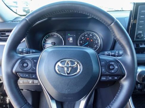 Certified 2022 Toyota RAV4 XLE Premium image 15